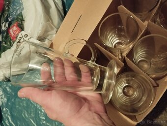 Prodám nepoužité talíře a sklo z restaurace - 10