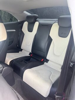 Audi S5 4.2 V8 Quattro | Manuál - 10