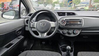 TOYOTA YARIS 1.0VVT-i 1MAJITEL - 10