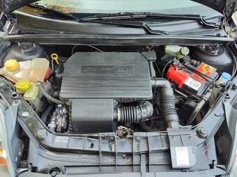 Ford Fiesta 1.3i 51Kw - 10