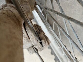 Husqvarna CR 250 - 10