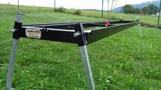 Stojan pod včelí úly - 10