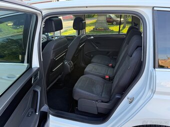 Touran 2.0 tdi 110 kw highline navi led pano kamera - 10