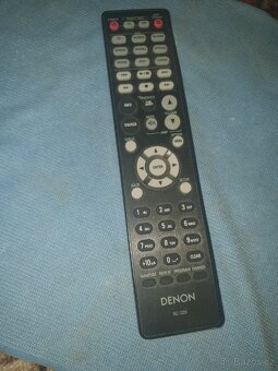 Zesilovač Denon - 10