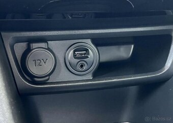 Peugeot 208 1.2i KLIMA PANORAMA TEMPOMAT manuál 60 kw - 10