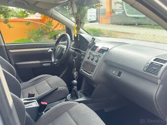 Volkswagen touran cross NOVA STK - 10