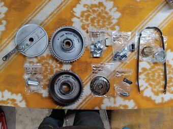 Jawa Pérák díly,rozeta,vicko, vzpěra,stojan - 10