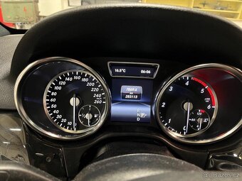 Mercedes- Benz ML350 - 10