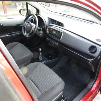 Toyota Yaris, 1,0i 51kw, BENZÍN, 2012, STK 4/2027 - 10
