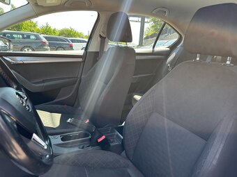 Skoda Octavia 2018 1.6 - 10
