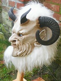 Výroba Krampus masky - 10