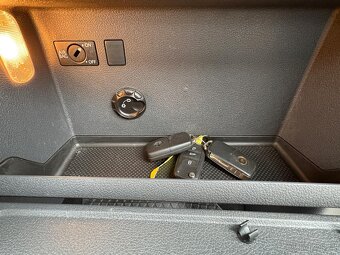 VW CADDY 1.6 MAXI - 10