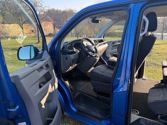 VW Caravelle 2.0 TDI - pronájem vozu, půjčovna, půjčím - 10