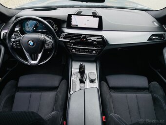 BMW Řada 5 530i G30 XDRIVE 185KW AUT LED M-PAKET SERVISKA - 10
