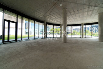 Pronájem obchodního prostoru 378m2 v budově Organica, Moravs - 10