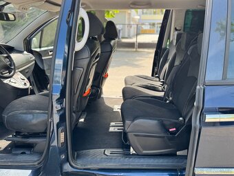 CITROEN C8 2.0HDI 120KW VÝBAVA EXCLUSIVE R.V.2012 - 10