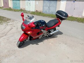 Kawasaki ZZR 600 2001 - 10