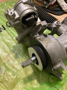 Převodka řízení elektrická 32105A49D28 - 10