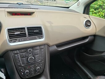 OPEL MERIVA 1.4 MPI 74kW, r.v.2011, najeto 204000 km - 10