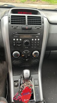 Suzuki Grand Vitara 1.6i 4x4 - 10
