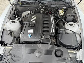 prodám BMW Z4 coupe 3.0si nebourané nelakované 82tkm čr pův. - 10