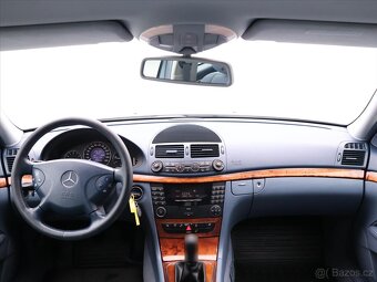 Mercedes-Benz Třídy E 2,7 270CDI 130kW Elegance (2003) - 10
