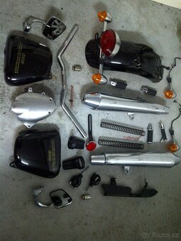 Triumph Thruxton 900 EFI - 10