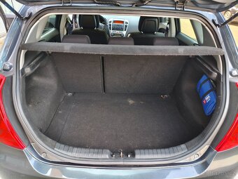 Prodám Kia Ceed 1.6 benzín,AUTOMAT - 10