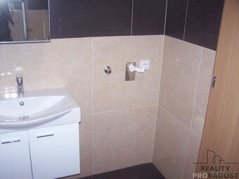 pronájem bytu Praha 9 Čakovice - 10