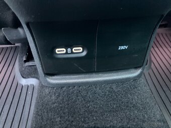 ŠKODA OCTAVIA COMBI 2.0TDI STYLE / NEHAVAR., 2 ROKY ZÁRUKA/ - 10