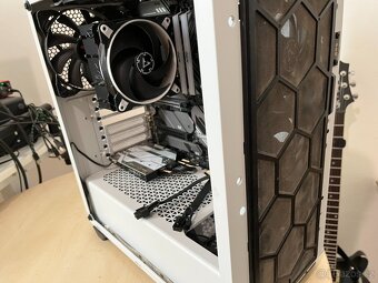 Intel 11700K/32GB ram/MSI tomahawk/Bequiet 500DX/550W - 10