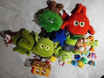 Dětské oblečení, vel 68-80 , dva obří pytle + botičky a hrač - 10