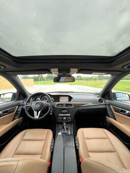 Mercedes-Benz C300 W204 - 10