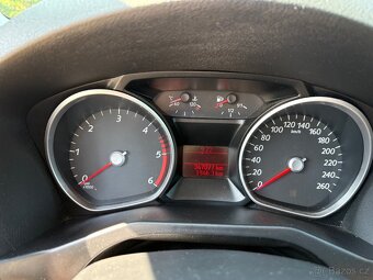 Ford Mondeo - 10