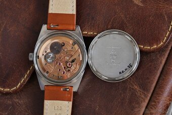 OMEGA Geneve 1360049 modrošedé - 10