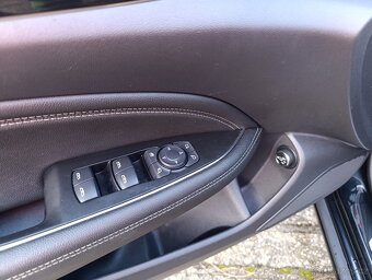 Opel Insignia Sport Tourer model 2019 - 10
