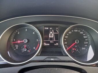VW PASSAT B8 2,0TDI-2015-LED-ACC-COMFORTLINE-PARK.ASIST - 10