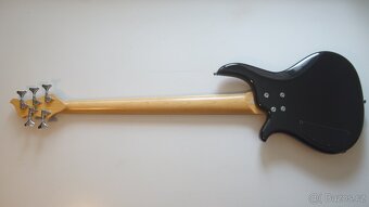 Palmer B-05 Fretless Bass Guitar - 10