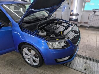 ŠKODA OCTAVIA Combi III, 77 kw, nafta + příslušenství - 10