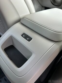 Volvo XC60 2.0 Momentum Pro B4 AWD MILD HYBRID - 10