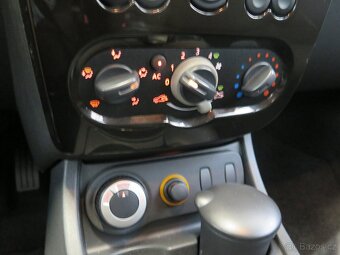 Dacia Duster 1.6 16V, 4x4, klima,1.majitel, 2x kola - 10