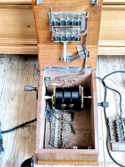 Starožitný telefon - ústředna, 1920 - 10