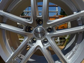 Alu kola 5x112 r17 Dezent TOP STAV - 10