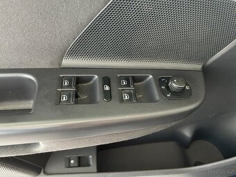 Volkswagen Golf 1.6 LPG,1.MAJITEL,ČR,NÁDRŽ DO 2031 - 10