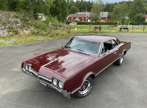 1966 Oldsmobile Cutlass - 10