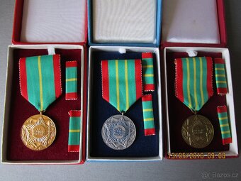 Medaile a odznaky SNV - 10