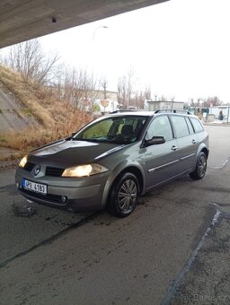 Renault - 10