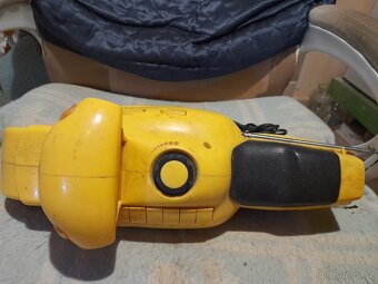 Prodám staré retro rádio jako motorka se svítící reflektorem - 10