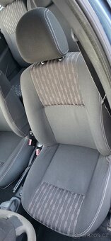 Dacia Logan MCV 1,6i 77kW, 2012, klimatizace - 10