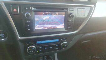 Toyota Auris 2013, 1.6 97kw benzín - 10